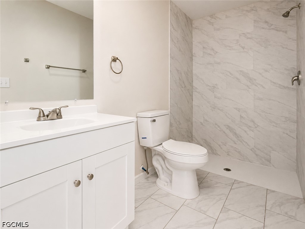 3 Bed Duplex for Sale in Cape Coral, photo 5