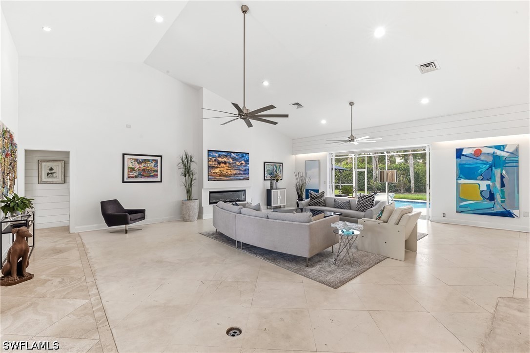 3 Bed Pool Home for Sale in Naples, photo 5