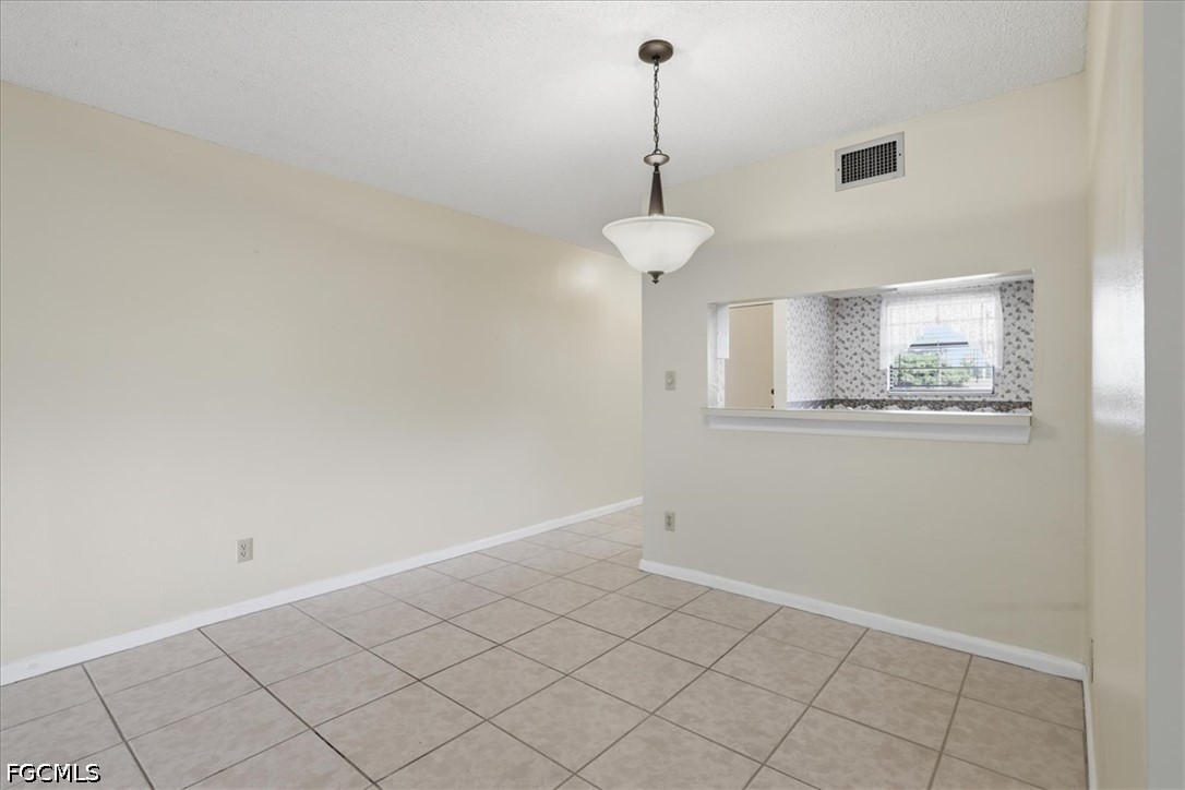 2 Bed Condominium for Sale in Fort Myers, photo 5