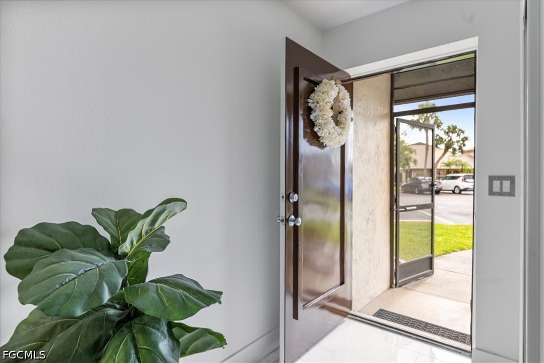 2 Bed Townhouse for Sale in Cape Coral, photo 5