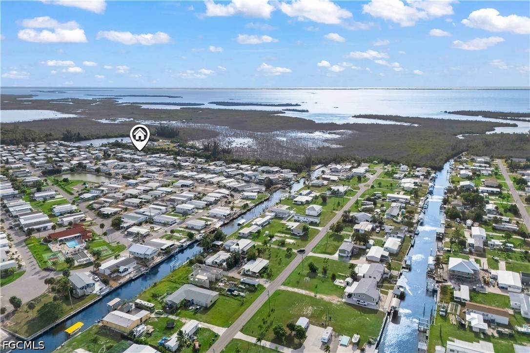 2 Bed Waterfront Home for Sale in Pine Island Cove, photo 5