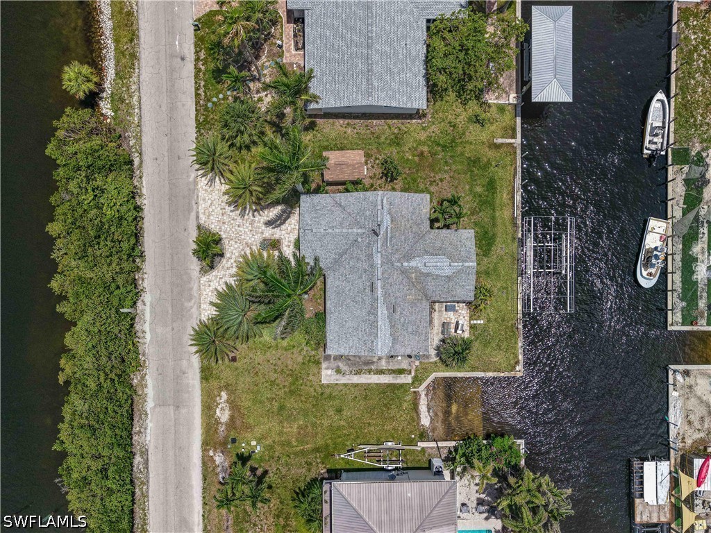 2 Bed Waterfront Home for Sale in Bokeelia, photo 5