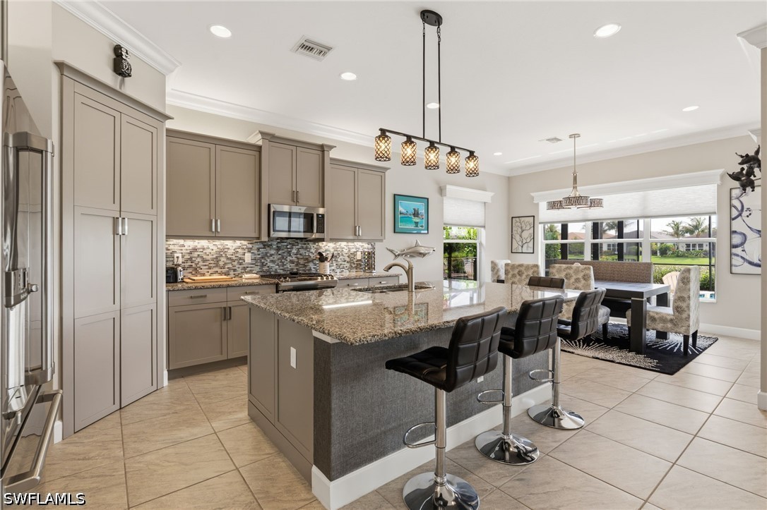 3 Bed Pool Home for Sale in Valencia Bonita, photo 5