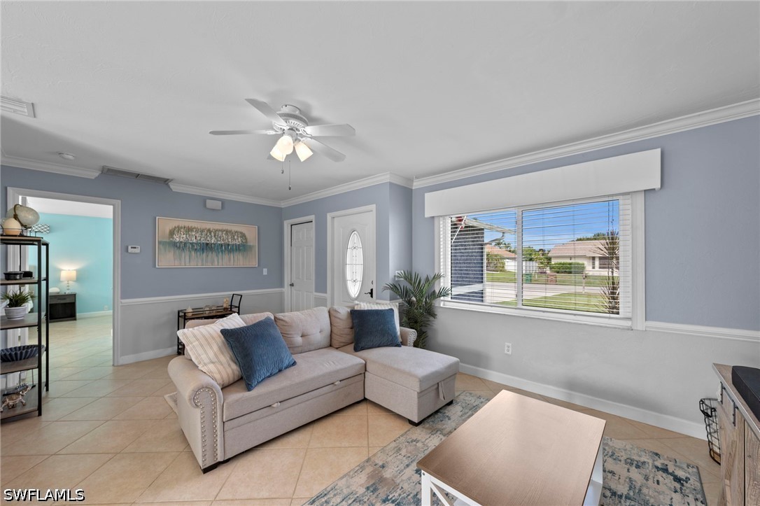 3 Bed Pool Home for Sale in Cape Coral, photo 5
