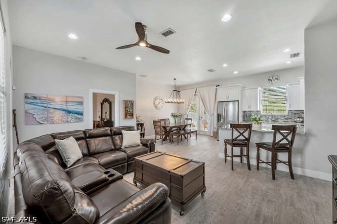 3 Bed SingleFamilyResidence for Sale in Naples, photo 5