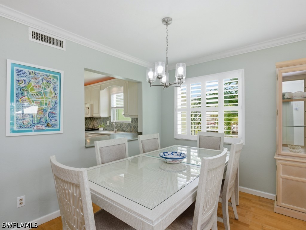 2 Bed Waterfront Home for Sale in Marco Island, photo 5