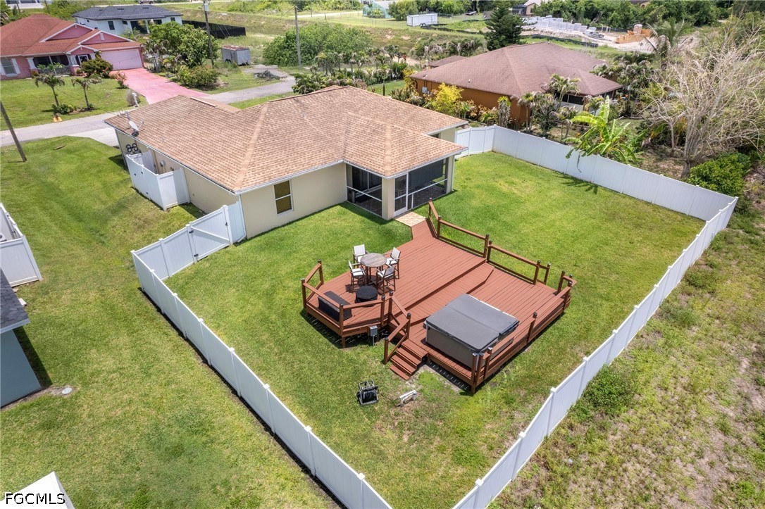 3 Bed Waterfront Home for Sale in Lehigh Acres, photo 5
