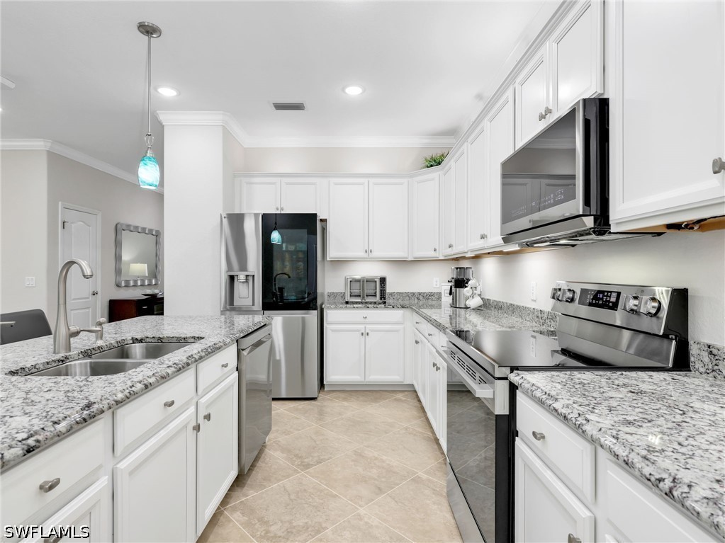 4 Bed Waterfront Home for Sale in Naples, FL, $689,000 — photo 5
