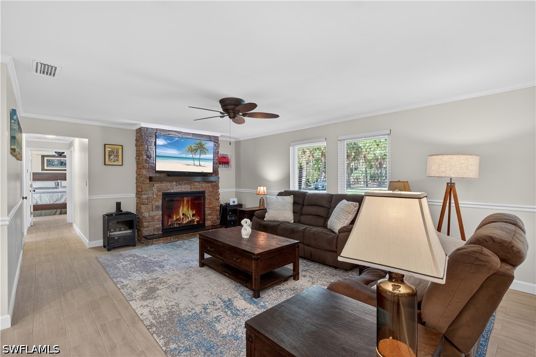 3 Bed SingleFamilyResidence for Sale in Logan Woods, photo 5