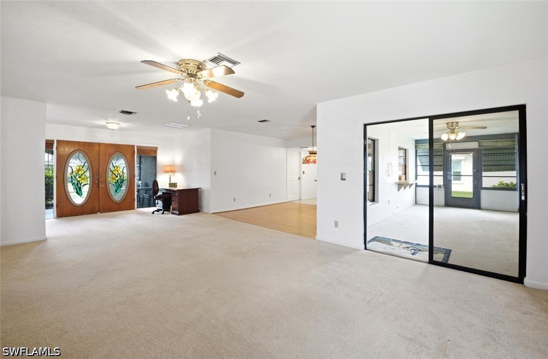 2 Bed SingleFamilyResidence for Sale in Naples, photo 5