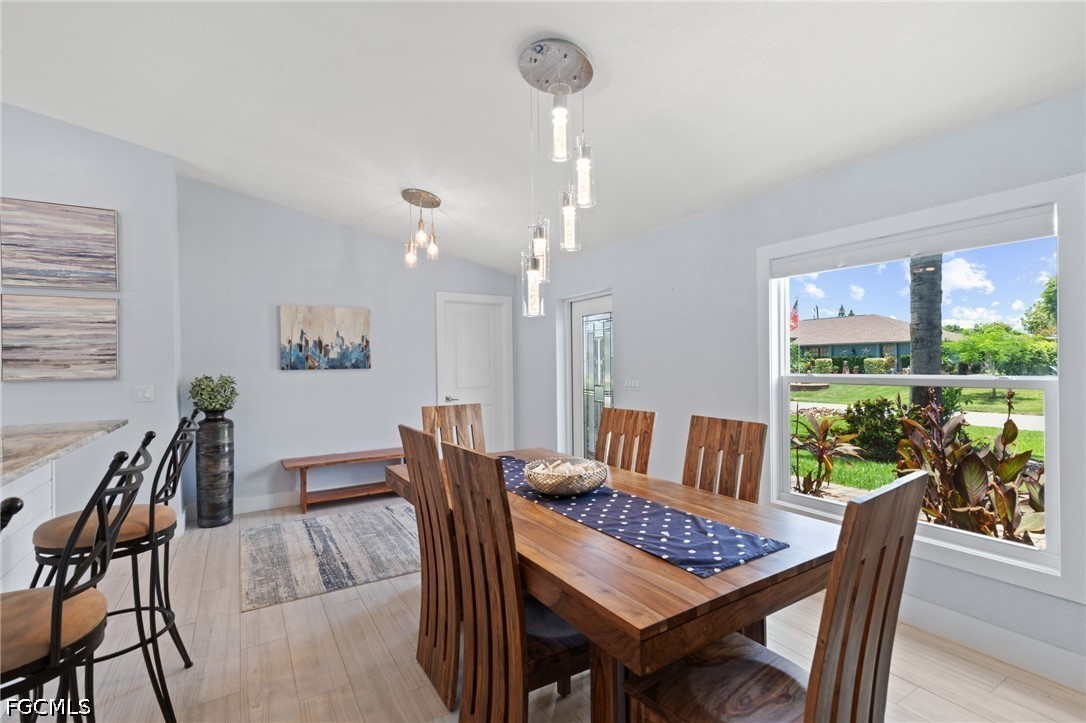 3 Bed Pool Home for Sale in Cape Coral, photo 5