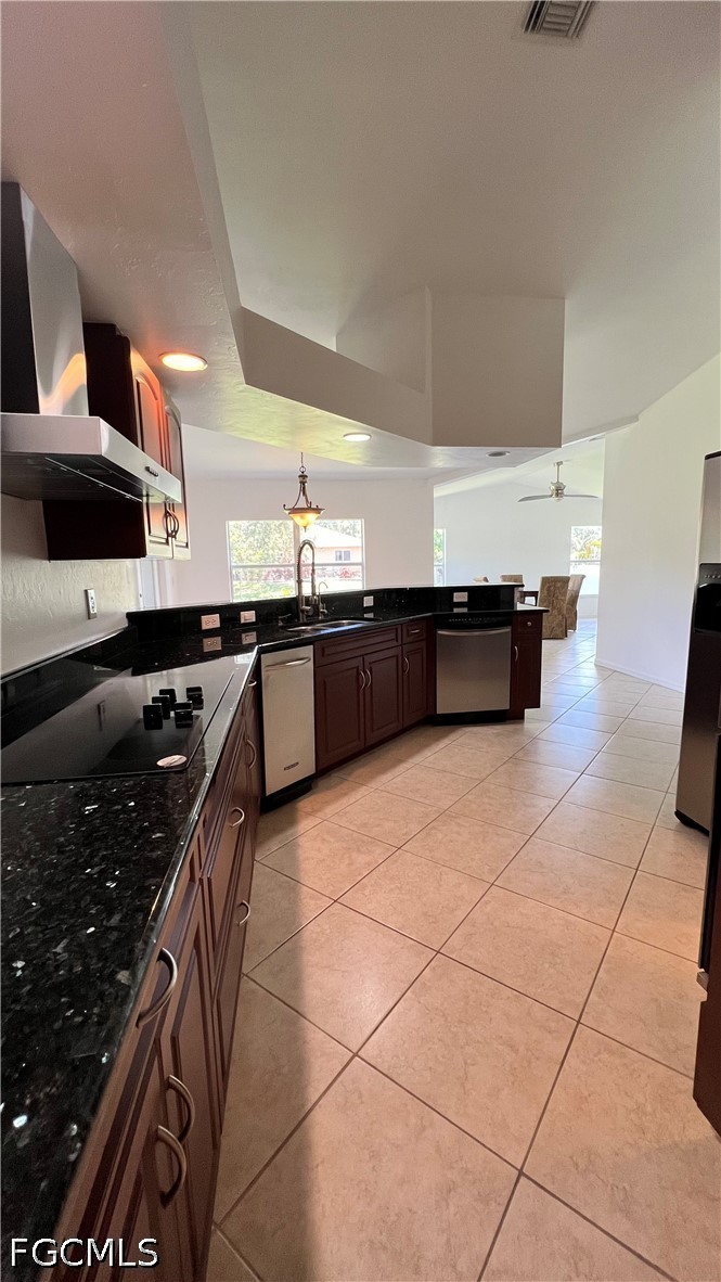3 Bed SingleFamilyResidence for Sale in Lehigh Acres, photo 5