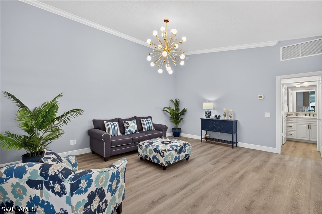 2 Bed Waterfront Home for Sale in Island Walk, photo 5
