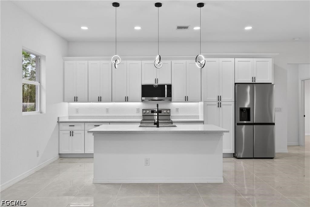 3 Bed SingleFamilyResidence for Sale in Lehigh Acres, FL — photo 5