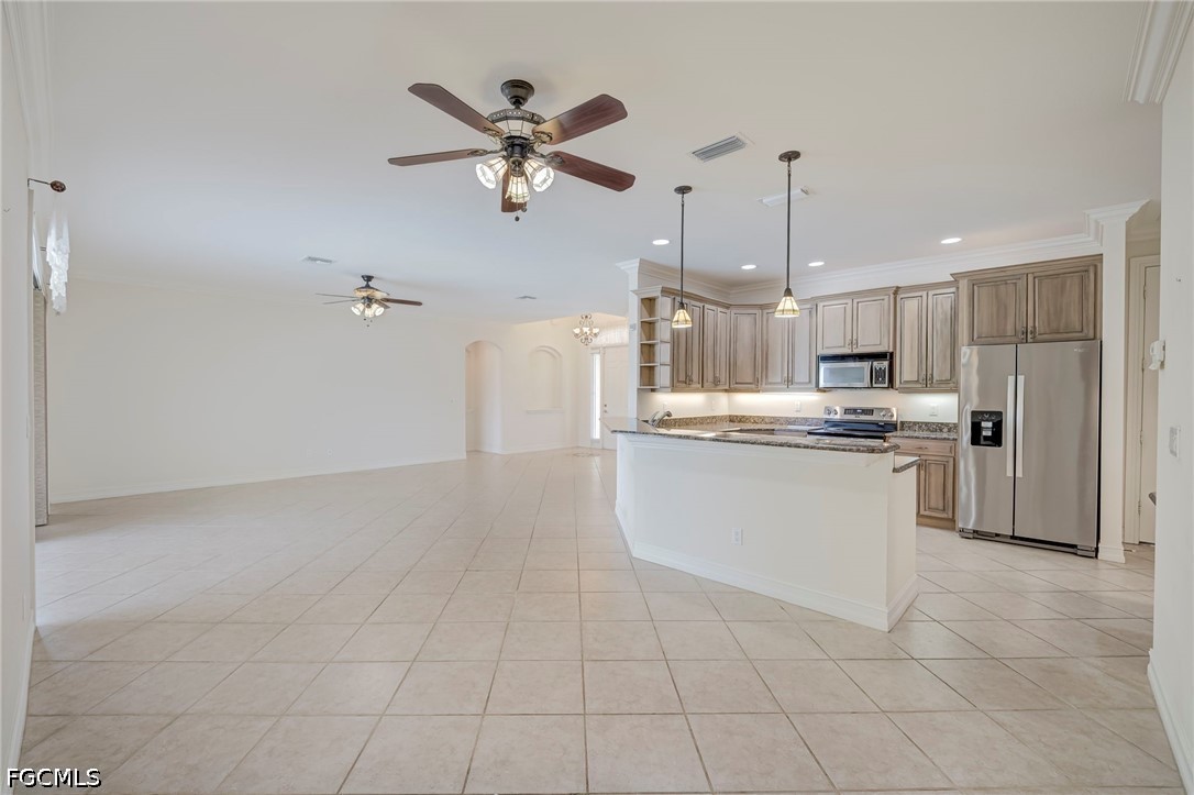 3 Bed Pool Home for Sale in Cape Coral, photo 5