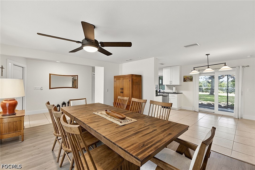 3 Bed SingleFamilyResidence for Sale in Cape Coral, photo 5