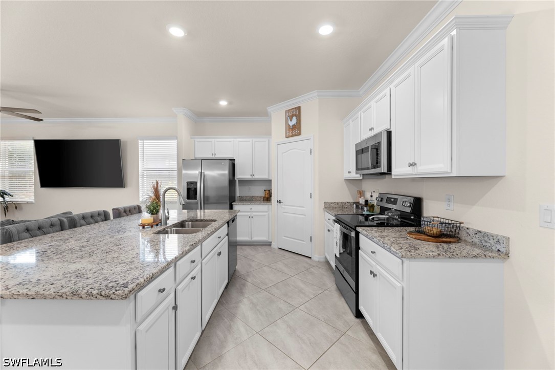 3 Bed Pool Home for Sale in Naples, photo 5