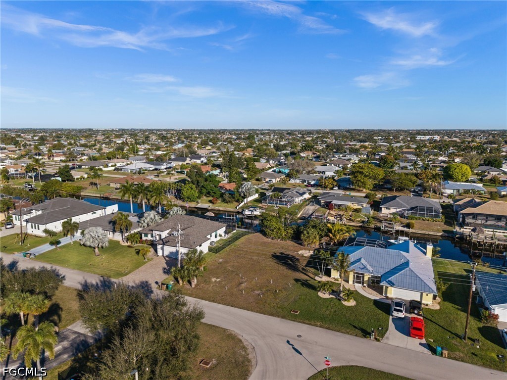 Waterfront Home for Sale in Cape Coral, photo 5