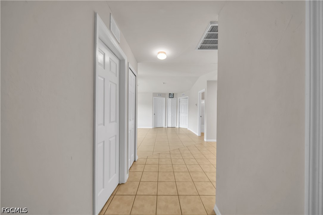 6 Bed Duplex for Sale in Lehigh Acres, photo 5