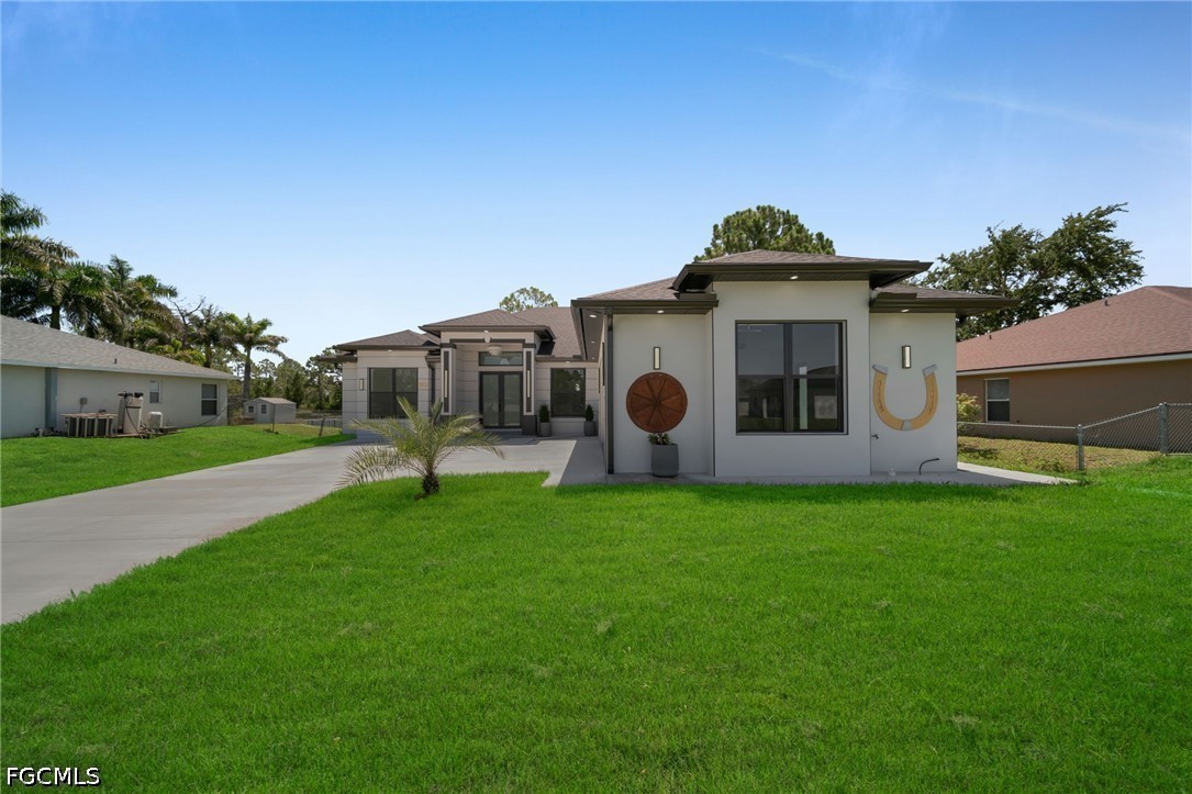 4 Bed Waterfront Home for Sale in Lehigh Acres, photo 5