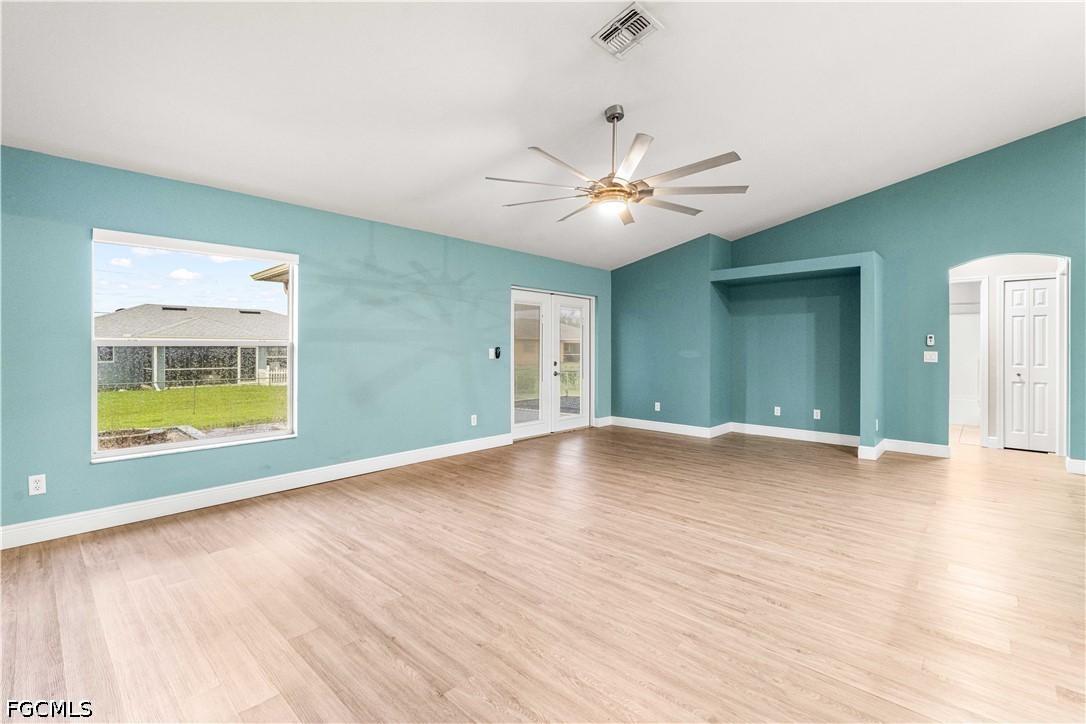 3 Bed SingleFamilyResidence for Sale in Cape Coral, FL — photo 5