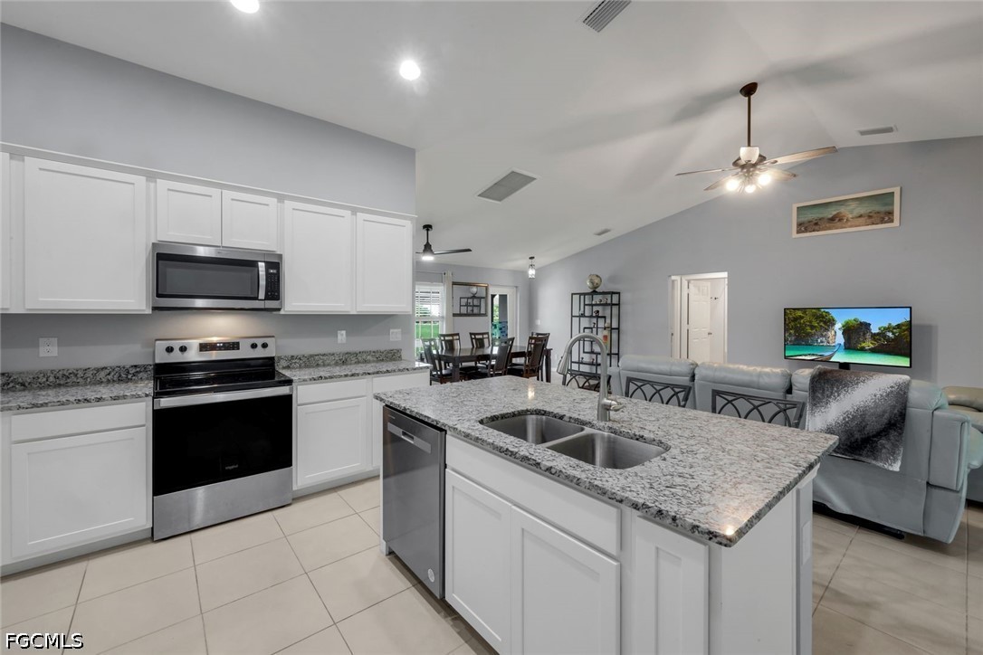 4 Bed SingleFamilyResidence for Sale in Cape Coral, FL — photo 5