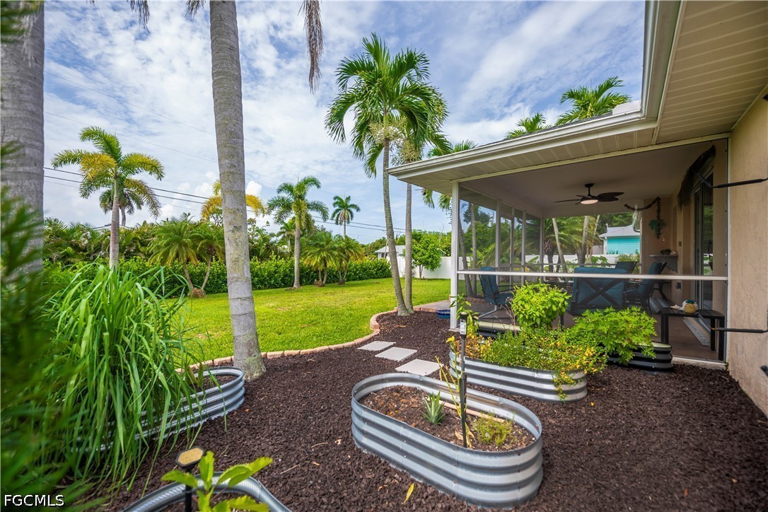 3 Bed SingleFamilyResidence for Sale in Pine Island, FL — photo 5