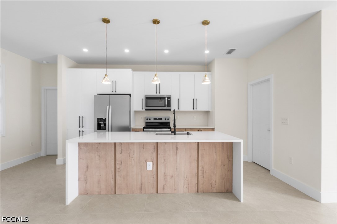 3 Bed SingleFamilyResidence for Sale in Lehigh Acres, FL — photo 5