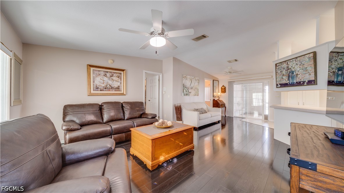 3 Bed Waterfront Home for Sale in Cherry Estates, photo 5