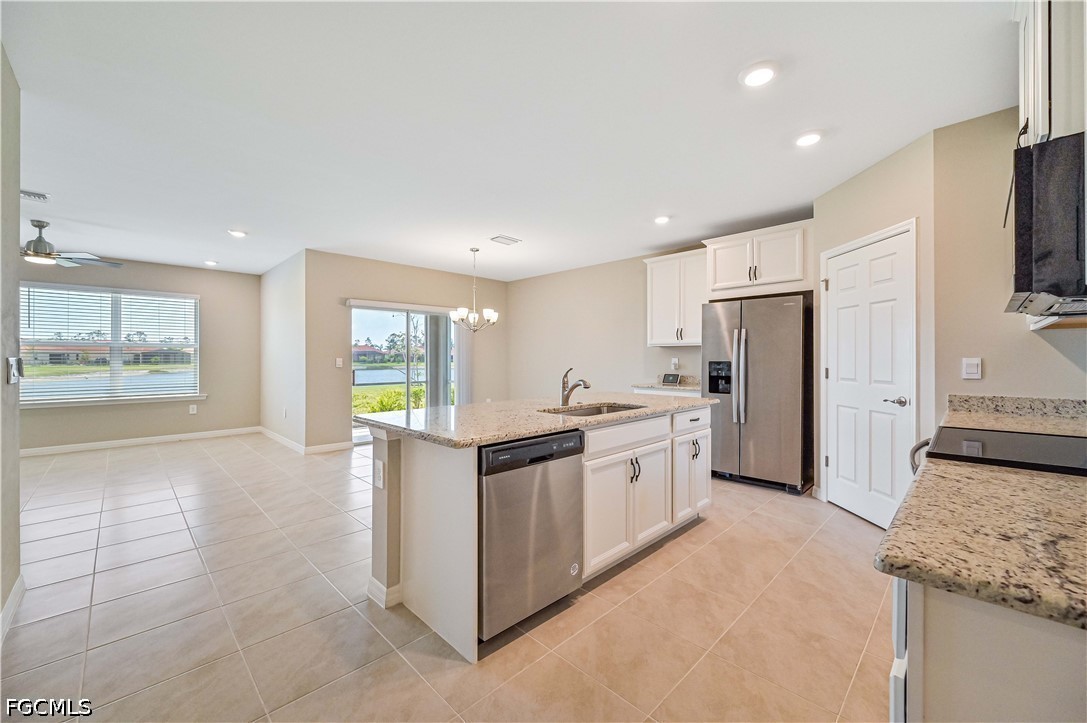 4 Bed Waterfront Home for Sale in Lindsford, photo 5