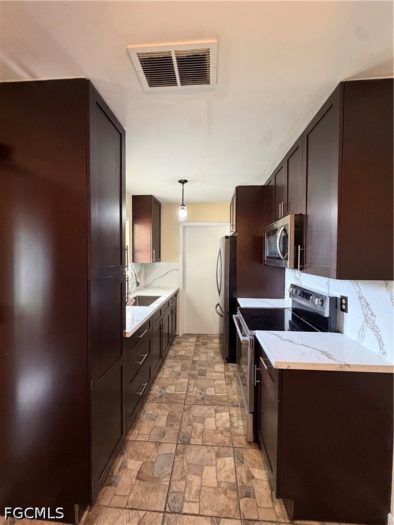 3 Bed Waterfront Home for Sale in Clewiston, FL — photo 5