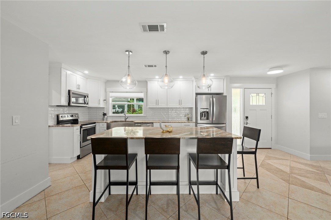 5 Bed Pool Home for Sale in Cape Coral, photo 5