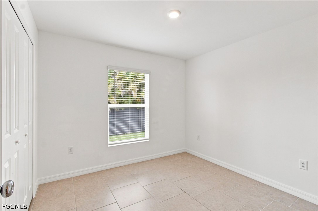 4 Bed SingleFamilyResidence for Sale in Cape Coral, FL — photo 5