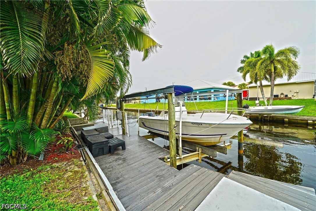3 Bed Waterfront Home for Sale in Not Applicable, FL — photo 5