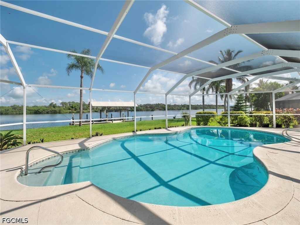 4 Bed Pool Home for Sale in River Forest, FL, $749,900 — photo 5