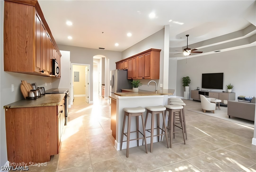 3 Bed Condominium for Sale in Quincy Square, FL — photo 5
