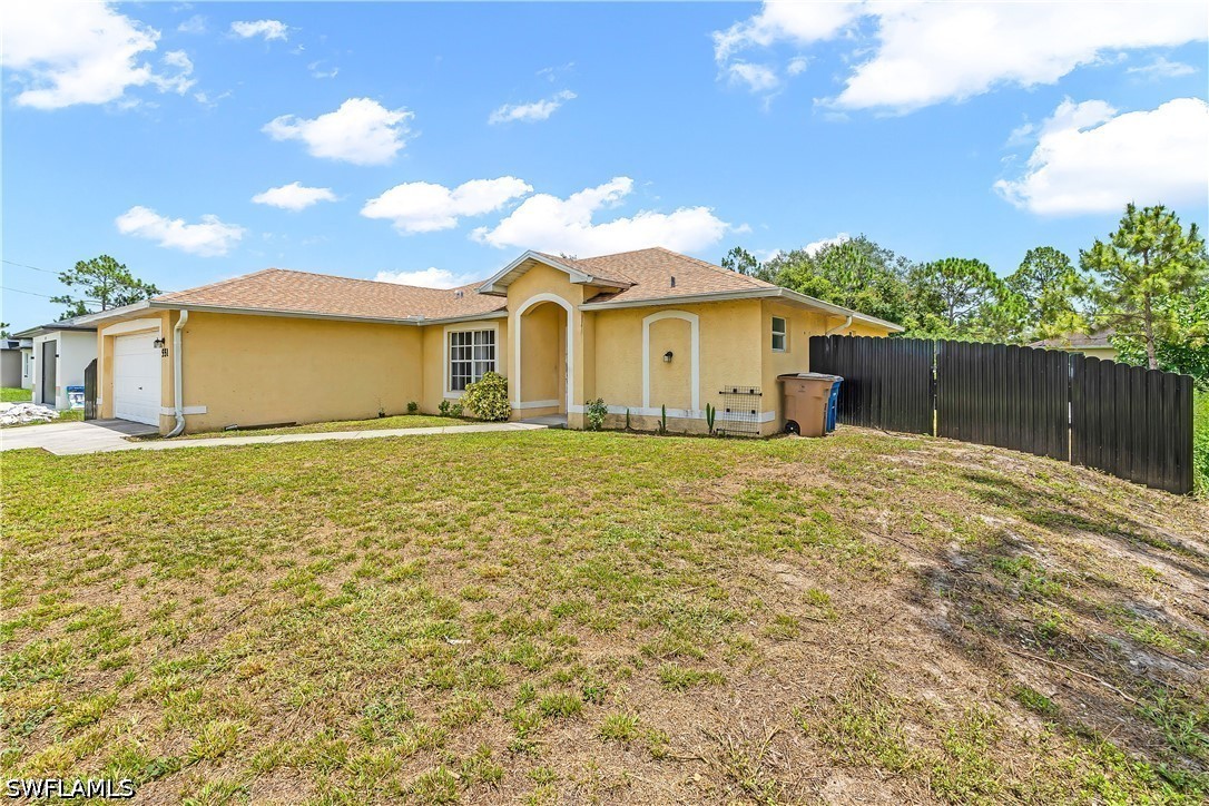4 Bed SingleFamilyResidence for Sale in Lehigh Acres, FL — photo 5