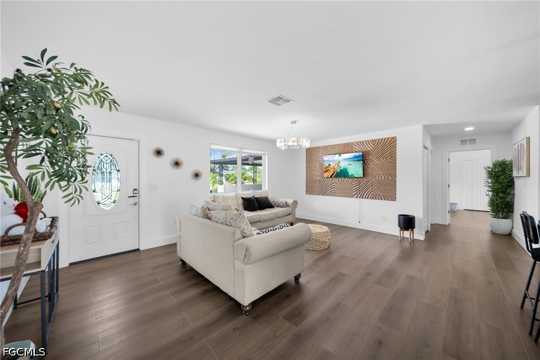 3 Bed SingleFamilyResidence for Sale in Cape Coral, FL — photo 5