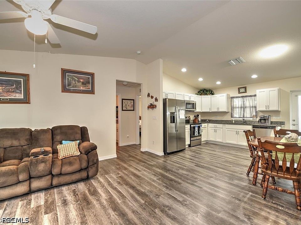 3 Bed Pool Home for Sale in Labelle, FL, $285,000 — photo 5