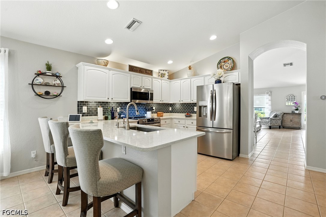 4 Bed SingleFamilyResidence for Sale in Fort Myers, photo 5