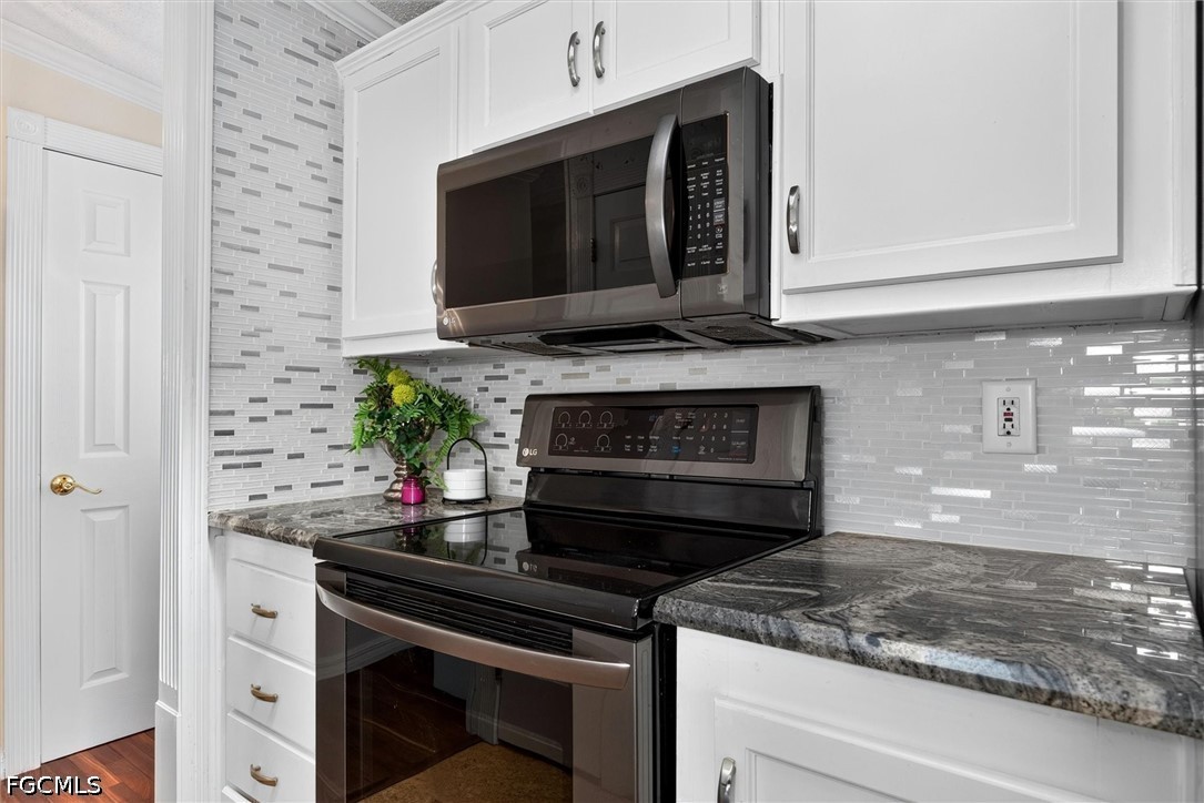 2 Bed ManufacturedHome for Sale in Estero, FL, $170,000 — photo 5