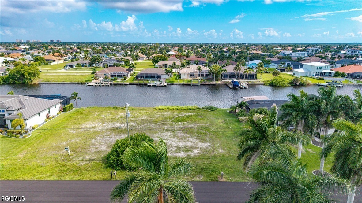 Waterfront Home for Sale in Cape Coral, FL, $239,900 — photo 5