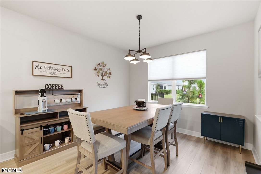 4 Bed Waterfront Home for Sale in Punta Gorda, photo 5