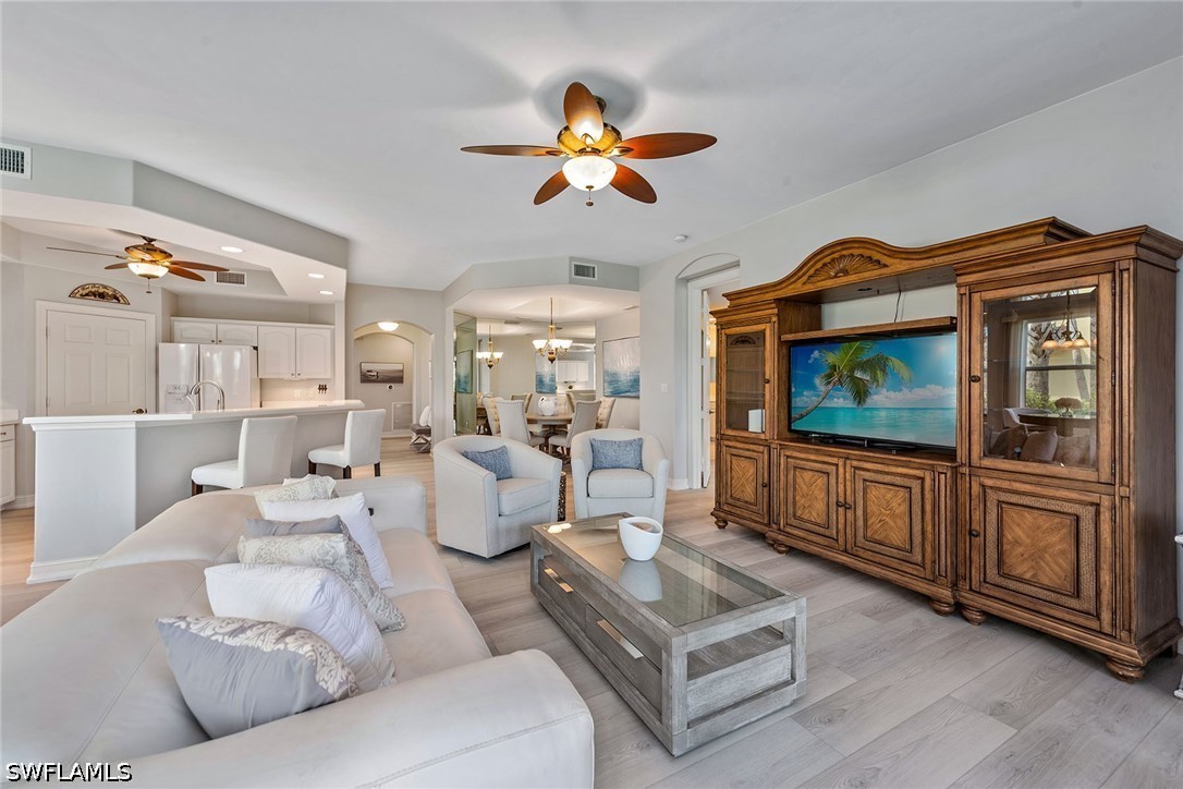 3 Bed Condominium for Sale in Rialto, FL, $7,000 — photo 5