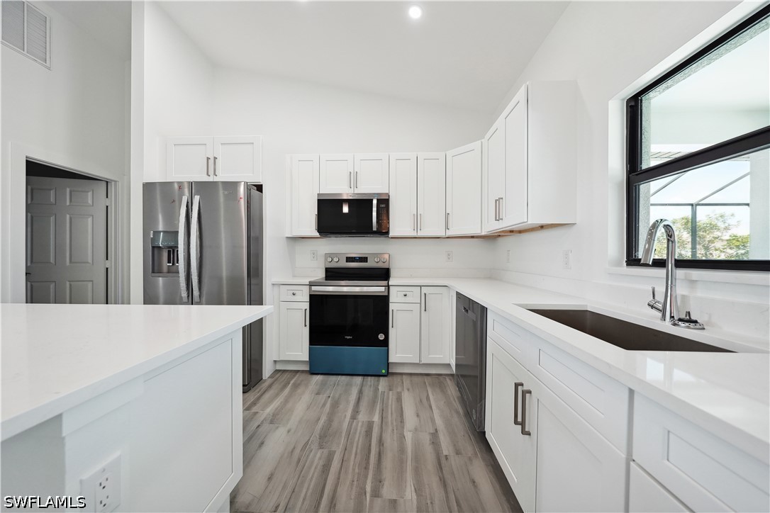 3 Bed SingleFamilyResidence for Sale in Cape Coral, FL — photo 5