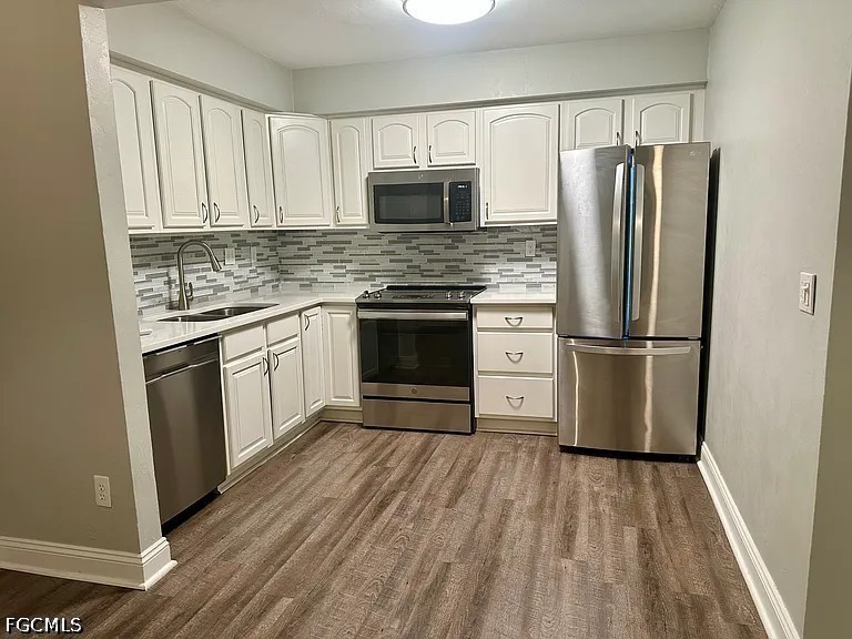 3 Bed Condominium for Sale in Fort Myers, photo 5