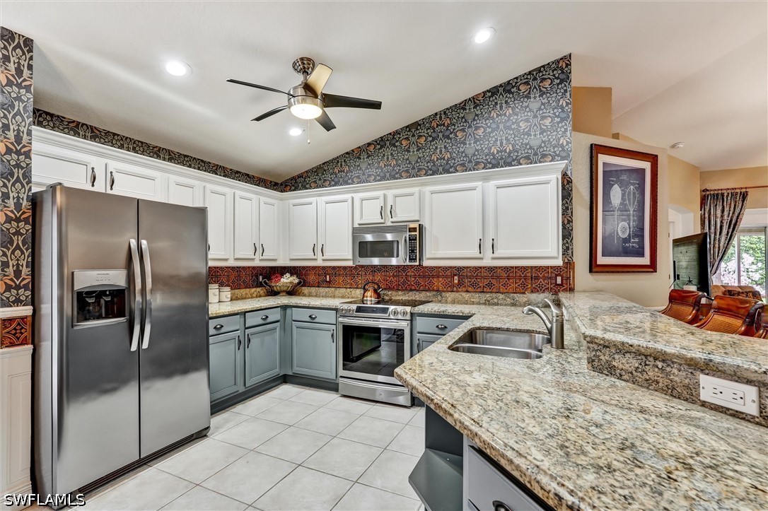 3 Bed SingleFamilyResidence for Sale in Naples, FL, $479,000 — photo 5