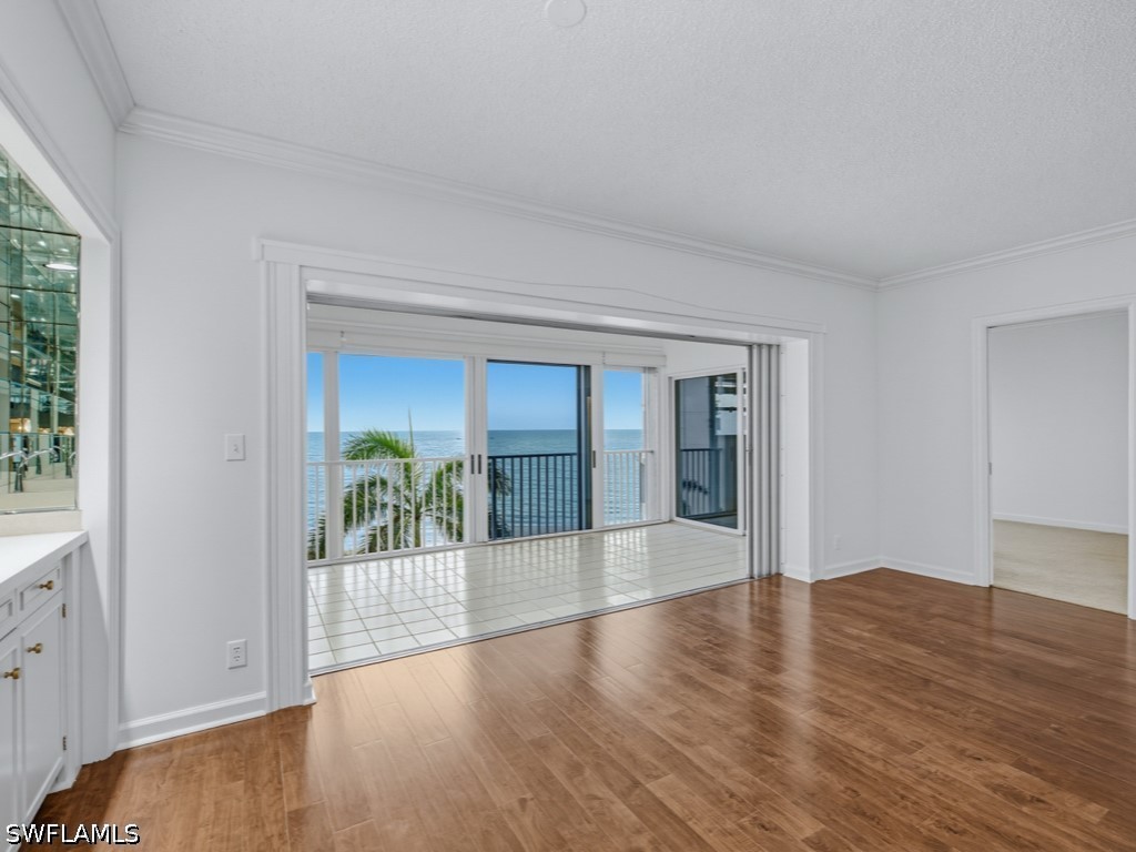 3 Bed Condominium for Sale in Westgate, photo 5