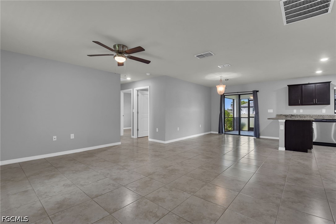 3 Bed SingleFamilyResidence for Sale in Cape Coral, FL — photo 5