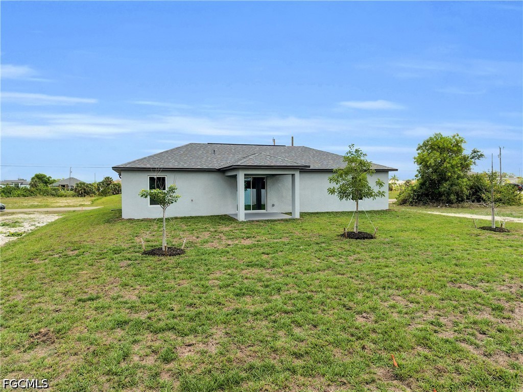 3 Bed SingleFamilyResidence for Sale in Cape Coral, FL — photo 5
